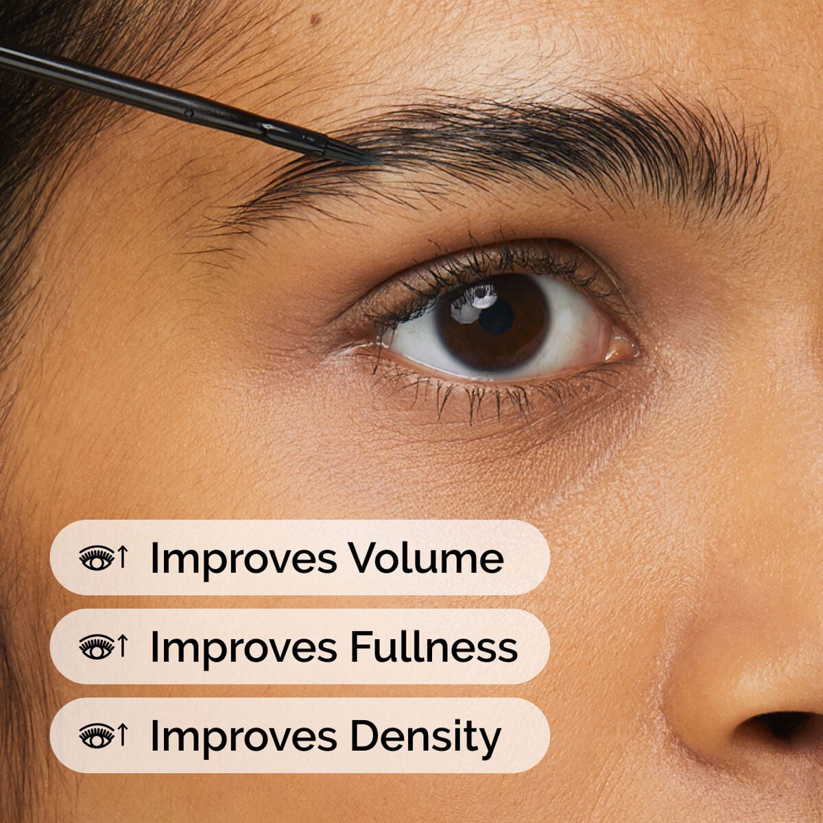 multi-peptide-lash-and-brow-serum-u5 ord-multi-peptide-lash-brow-model-application-with-benefits.jpg